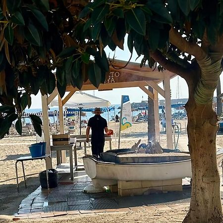 Luxury Beachfront Apartment With Pool, Sauna, Fitness And Gym In Province Malaga, Andalusia Міхас Екстер'єр фото