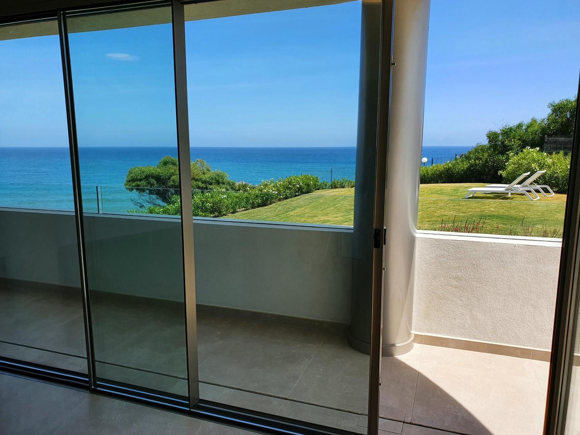 Luxury Beachfront Apartment With Pool, Sauna, Fitness And Gym In Province Malaga, Andalusia Міхас Екстер'єр фото
