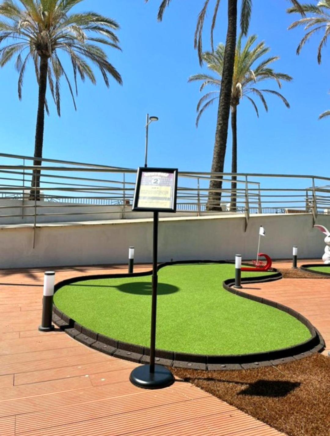 Luxury Beachfront Apartment With Pool, Sauna, Fitness And Gym In Province Malaga, Andalusia Міхас Екстер'єр фото